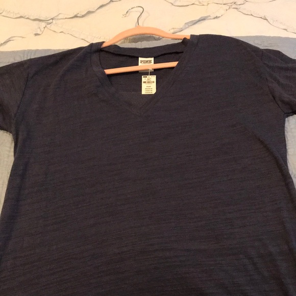 Navy blue V neck shirt - Picture 3 of 4